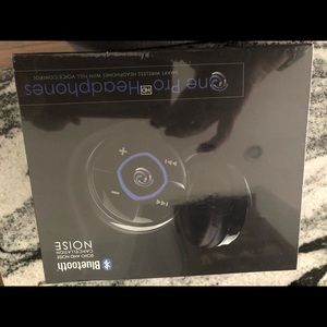 One pro hd Bluetooth headphones